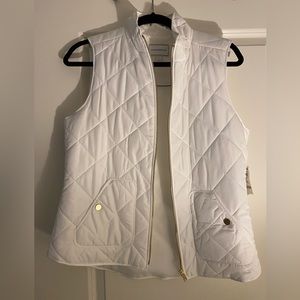 Gorgeous White Vest Charter Club